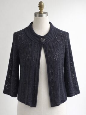 Vintage Crochet Swing Cardigan Sweater | Gray | Quarter‑Sleeve Flyaway | SMALL